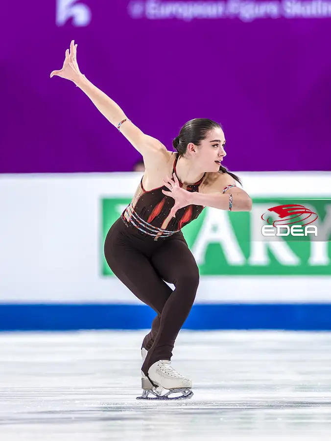 Ice Gallery Skates U.S.